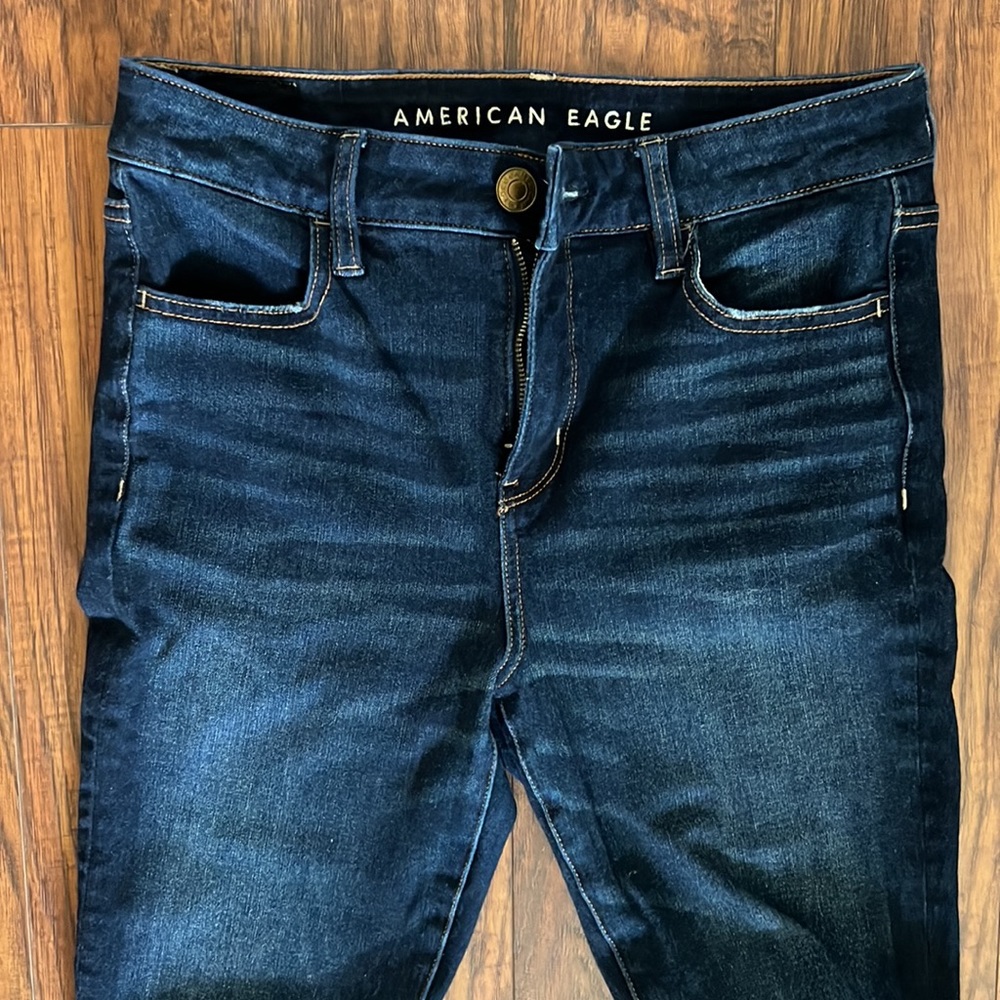 American Eagle High- Rise Jeans